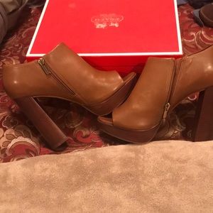 Vince Camuto Bootie